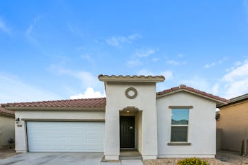 2743 W Apollo Rd Phoenix, AZ 85041